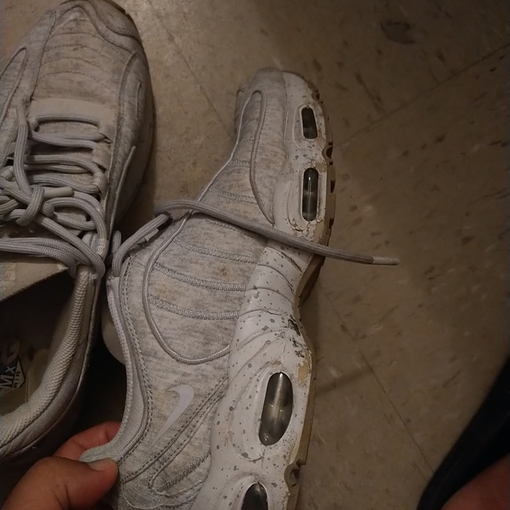 Nike Air Max size 10